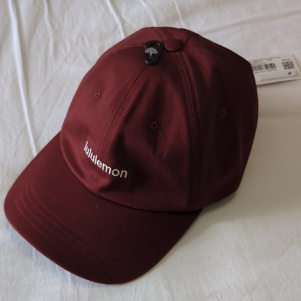 * SOLD * NWT Lululemon Athletica Classic Ball Cap Dark Red SZ S/M Unisex